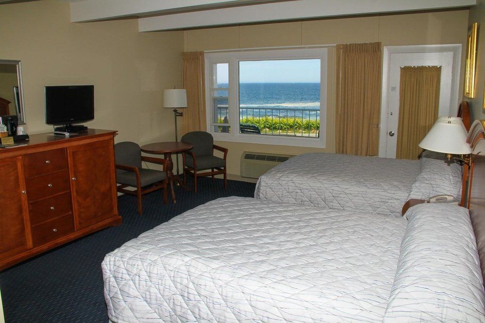 Atlantis Oceanfront 3* Gloucester