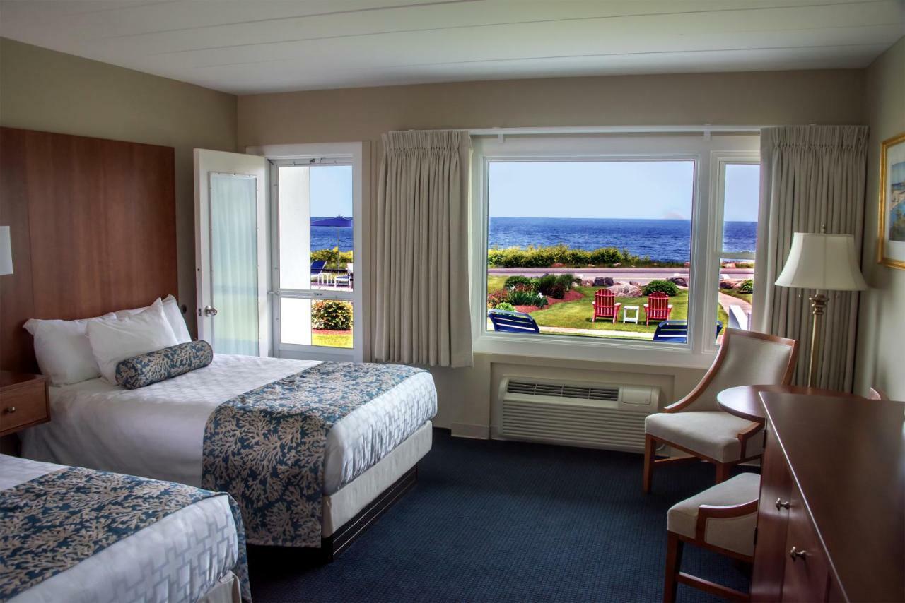 Atlantis Oceanfront Gloucester